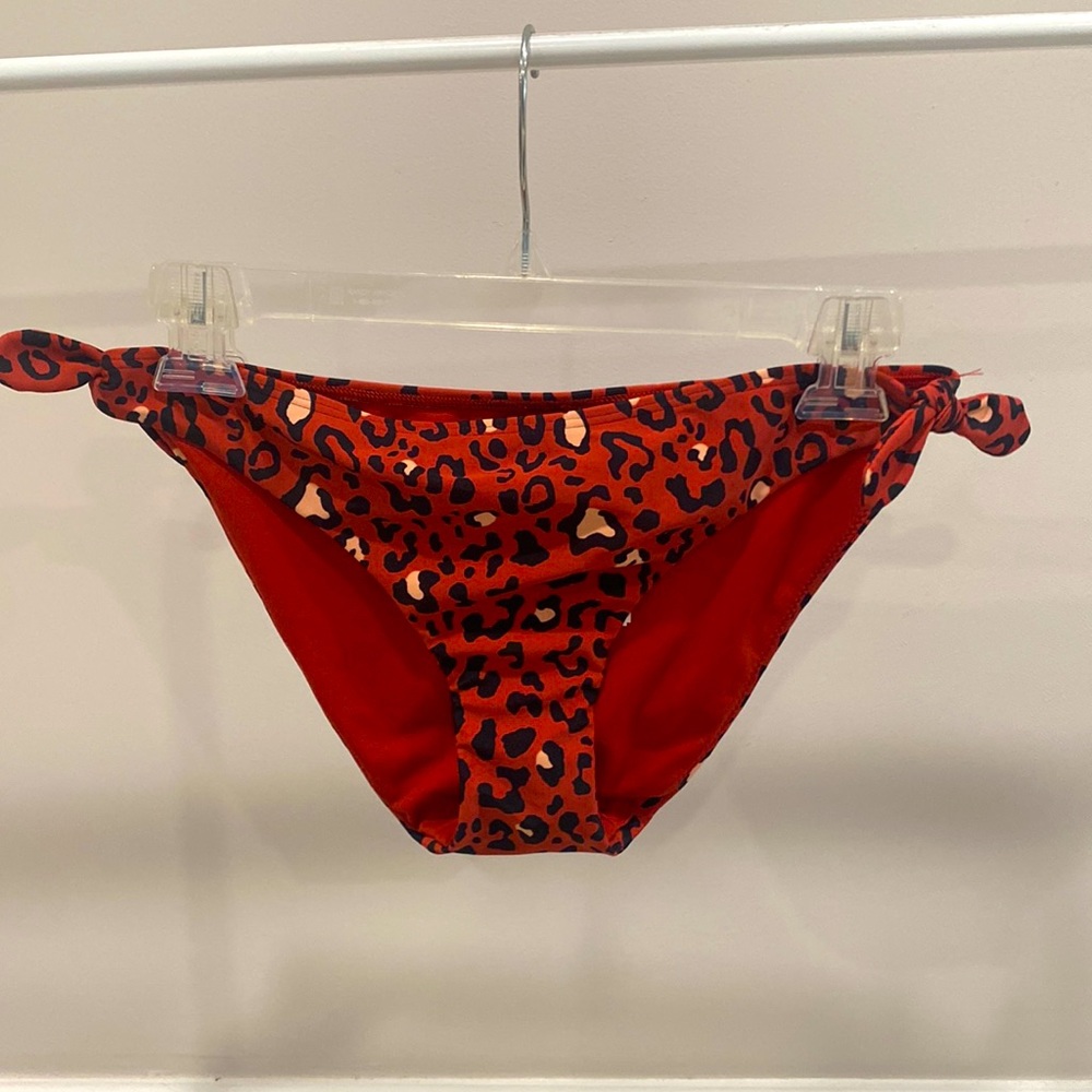 Hollister Animal Print Bathing Suite Bottom Size M